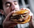 Bild: Sina Schuldt/dpa
Genuss ohne Tierleid: Für Vegetarier könnte Laborfleisch zu einer echten Alternative werden. (Archivbild)