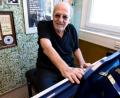 Bild: Sven Hoppe/dpa
Mehr als 2.000 Lieder hat Ralph Siegel geschrieben. (Archivbild)