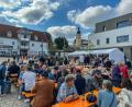 Bild: egl
Ausgiebig feierten die Kümmersbrucker ihren neuen Dorfplatz. Den ganzen Tag über war er sehr gut mit Gästen befüllt.