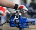 Bild: Oliver Berg/dpa
Der exportorientierte Maschinenbau leidet unter dem Zollstreit mit den USA. (Symbolbild)