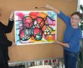 Bild: Josef Rosner
Bauten bereits am Montagnachmittag die Ausstellung im Museumscafé in Mitterteich auf. Mit dabei Künstlerin und Heilpraktikerin Gertraud Fischer (rechts) und Kamila Härtl vom Gesundheitsamt Tirschenreuth.