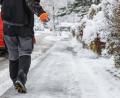 Bild: Friso Gentsch/dpa
Ursensollen bekommt einen digitalen Winterdienstplan: Künftig können alle Bürger einsehen, welche Strecken mit welcher Priorität geräumt werden.