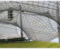 Bild: picture alliance / dpa
Das Zeltdach im Olympiapark ist in die Jahre gekommen und wird nun saniert. (Archivbild)