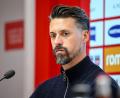 Bild: Harry Langer/dpa
Augsburg-Trainer Sandro Wagner muss die erste Krise seiner noch jungen Bundesliga-Karriere meistern. (Archivfoto)