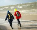 Bild: Jonas Walzberg/dpa
Wetterfeste Kleidung ist beim Spaziergang an der Nordsee in den nächsten Tagen ein Muss. (Archivfoto)