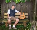 Bild: Bernd Schaffrath/exb
Thomas Mayer alias Vogelmayer kommt nach Auerbach: Der bayerische Kabarettist will mit seinem neuen Programm "Lebensfreude" das Publikum aktiv in die Show mit einbeziehen.