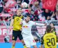 Bild: Bernd Thissen/dpa
Nico Schlotterbeck ist zurück beim BVB und in der kommenden Woche auch in der Nationalmannschaft.
