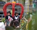 Bild: Pia Bayer/dpa
Erntedank ist ein Fest voller Traditionen - dazu gehört auch der Erntedankfestzug in Fürth, wo eine Erntekrone aus Radieschen gefertigt wurde. (Archivbild)