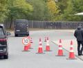Bild: Klaus Bergmann/dpa
Treffpunkt Franken: Der erkrankte Nick Woltemade saß in keinem der Kleinbusse, die in Herzogenaurach vorfuhren.