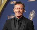 Bild: Jae C. Hong/Invision/AP/dpa
„White Lotus“-Star Jason Isaacs lebt seit 27 Jahren ohne Alkohol und Drogen. (Archivbild)