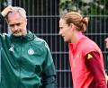 Bild: Sebastian Christoph Gollnow/dpa
Was tun in der Torfrau-Frage? DFB-Trainer Christian Wück (l.) und Stammkeeperin Ann-Katrin Berger.
