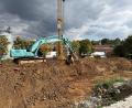 Bild: ge
In Edelsfeld haben an der Baustelle schon die Vorarbeiten begonnen – Ende 2026 soll der Neubau bezugsfertig sein.