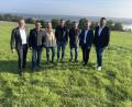 Bild: Hans Martin Grötsch
Die Bürgerliche Demokratische Liste (BDL) in Ensdorf und die Freien Wähler präsentieren ihre Kandidatenliste zusammen mit (von links) Landesvize und Kreisvorsitzender Hans Martin Grötsch, Marcus Färber, Silke Hammer, Roland Müller, Stefan Söllner, Landtagsabgeordneter Bernhard Heinisch, Landratskandidat Stefan Kroher.