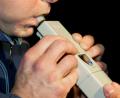Symbolbild: Uli Deck/dpa
Eine Postzustellerin nutzte während der Fahrt ihr Handy und stand unter Alkoholeinfluss.