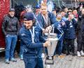 Archivbild: Tobias Neubert
Alessandro Schmidbauer (vorne links), Aufstiegsheld der Blue Devils Weiden und auch schon für den ERSC Amberg aktiv, läuft in der kommenden Spielzeit für Dingolfing in der Eishockey-Bayernliga auf.