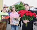 Archivbild: lg
Ministranten aus Oberviechtach verabschieden ihren Kaplan Konrad Maria Ackermann 2015.