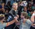 Bild: Andreas Gora/dpa
Welthandballer Mathias Gidsel war einmal mehr beste Werfer der Füchse. (Archivbild)