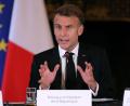 Bild: POOL/Pool AFP/AP/dpa
Macron berät mit den Parteispitzen über einen Ausweg aus der Regierungskrise (Archivbild).