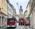Bild: Daniel Vogl/dpa
Die Einsatzkräfte konnten den Brand im Dachgeschoss löschen.
