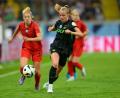Bild: Robert Michael/dpa
Fällt mehrere Wochen aus: Wolfsburgs Nationalspielerin Vivien Endemann.
