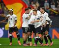 Bild: Tom Weller/dpa
Die Nationalmannschaft erfreut wieder ihre Fans.