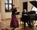 Bild: ubb
Wie immer wurde der Konzertabend mit Yamei Yu und Wolfram Rieger am Klavier zum Ohren- und Augenschmauß gleichermaßen.