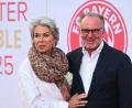Bild: Felix Hörhager/dpa
Dankte seiner Ehefrau Martina: Karl-Heinz Rummenigge.