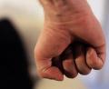 Bild: picture alliance / Maurizio Gambarini/dpa
Der Mann soll die 18-Jährige so massiv gewürgt haben, dass sie im Krankenhaus behandelt werden musste. (Symbolbild)