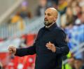 Bild: Jan Woitas/dpa
Trainer Antonio Di Salvo will gegen Nordirland wieder mehr Grund zum Jubeln haben.