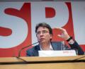 Bild: Peter Kneffel/dpa
SPD-Politiker Florian von Brunn findet die geplanten Änderungen beim Bürgergeld nicht gut. (Archivbild)