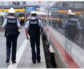 Bild: Sven Hoppe/dpa
Rund 270 Beamtinnen und Beamten waren am Wochenende bei der Aktion unter anderem Münchner Hauptbahnhof im Einsatz. (Symbolbild)