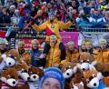 Bild: Sven Hoppe/dpa
Franziska Preuß (hinten Mitte) genießt oft die Kulisse von tausenden Fans in den Biathlon-Stadien. (Archivbild)