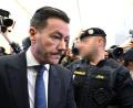 Bild: Barbara Gindl/APA/dpa
Der Investor René Benko ist wegen Gläubiger-Schädigung zu zwei Jahren Haft verurteilt worden