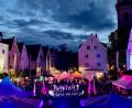 Archivbild: Gabi Schönberger
Die Veranstaltung "Kunstgenuss bis Mitternacht" soll auch in diesem Jahr wieder Tausende Besucher in die Weidener Innenstadt locken.