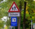 Bild: Sven Hoppe/dpa
In die Bewertung des ACE-Schulweg-Index ist das Verhalten von sogenannten Elterntaxis sowie die Verkehrsinfrastruktur im nahen Schulumfeld eingeflossen.