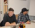 Bild: Bernhard Piegsa
Josef Adam und Sebastian Greim stellten in der Schwarzenbacher Gemeinderatssitzung ihre Vorschläge für eine Erweiterung des Nahwärmeprojektes vor.