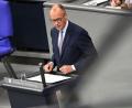 Bild: Niklas Graeber/dpa
Bundeskanzler Friedrich Merz (CDU) äußert sich in seiner Regierungserklärung im Bundestag gleich zu Beginn zum in Ägypten unterzeichneten Gaza-Friedensplan von US-Präsident Donald Trump.