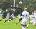 Archivbild: Hubert Ziegler
Nach einer Ecke kommt Henrik Brüggen (am Ball) von der DJK Ammerthal angeflogen. Den Höhenflug der vergangenen Spiele gilt es gegen Erlangen-Bruck fortzusetzen.