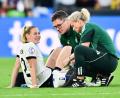 Bild: Sebastian Christoph Gollnow/dpa
Noch nicht komplett fit: Wolfsburgs Sarai Linder, die im EM-Viertelfinale gegen Frankreich verletzt ausgewechselt worden war.