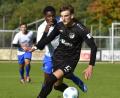 Archivbild: Hans Mark
Leonid Scheffer (vorne) und der 1. FC Schwarzenfeld empfangen am Samstag den VfB Bach.