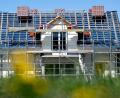 Bild: Sven Hoppe/dpa
Mit steuerlichen Anreizen muss der Bund nach Ansicht der Fraktionschefs von CDU und CSU aus Baden-Württemberg und Bayern den Wohnungsbau in Deutschland wieder in Schwung bringen. (Illustration)