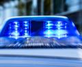 Symbolbild: David Inderlied/dpa
Ein 21-jähriger Mann wurde in der Weidener Innenstadt in Gewahrsam genommen.
