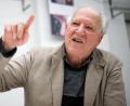 Bild: Henning Kaiser/dpa
Werner Herzog würde gerne ins All fliegen. (Archivbild)