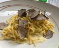 Bild: Gregor Tholl/dpa-Zentralbild/dpa
Tagliolini Al Tartufo Nero - Trüffelnudeln in einem Berliner Restaurant.