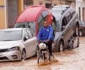 Bild: Alberto Saiz/AP/dpa
Die wirtschaftlichen Schäden werden auf 17 bis 18 Milliarden Euro geschätzt. (Archivfoto)