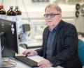 Bild: Daniel Karmann/dpa
Der Doping-Experte Fritz Sörgel kritisiert die Enhanced Games
