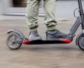 Symbolbild: Christoph Soeder/dpa
In Amberg hat die Polizei einen betrunkenen E-Scooter-Fahrer gestoppt.