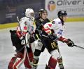 Archivbild: Hubert Ziegler
Brendan Walkom (Mitte/Szene aus einem früheren Spiel) ist beim ERSC Amberg schon in hervorragender Verfassung.