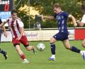 Bild: mr
Der Schmidgadener Kilian Hölzl (Zweiter von rechts) und Sebastian Berndt (Zweiter von links) von der DJK Dürnsricht haben den Ball fest im Visier. Beide Teams stehen im Tabellenkeller der Fußball-Kreisliga West. Am Samstag treten die Dürnsrichter bei SV Kemnath am Buchberg an. Die Schmidgadener fahren am Sonntag zum SC Katzdorf.