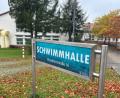 Bild: ck
Das Hallenbad in Vohenstrauß ist wegen einer kaputten Filteranlage bis auf Weiteres geschlossen. Das Landratsamt Neustadt/WN hat die notwendigen Reparaturmaßnahmen bereits veranlasst und bittet um Verständnis.